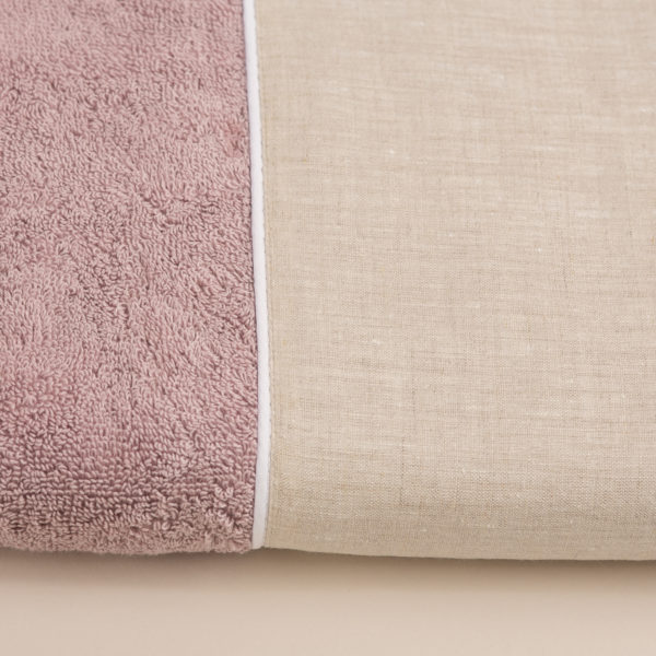 Coppia asciugamani spugna colore rosa dust con bordo in lino sabbia