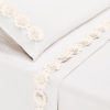 Completo letto Life colore bianco con fiori di macramè