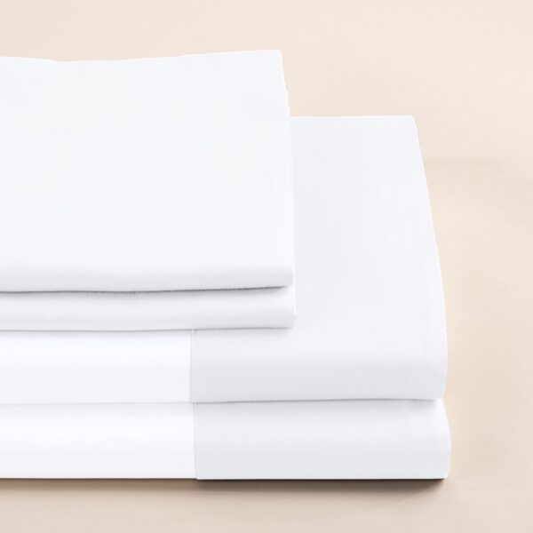Completo lenzuola percalle colore bianco e bordo in raso di cotone bianco